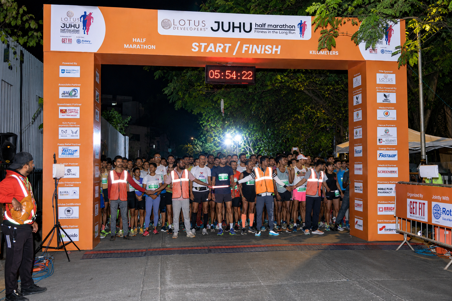 03.	Sports, Marathon & Community Experiences